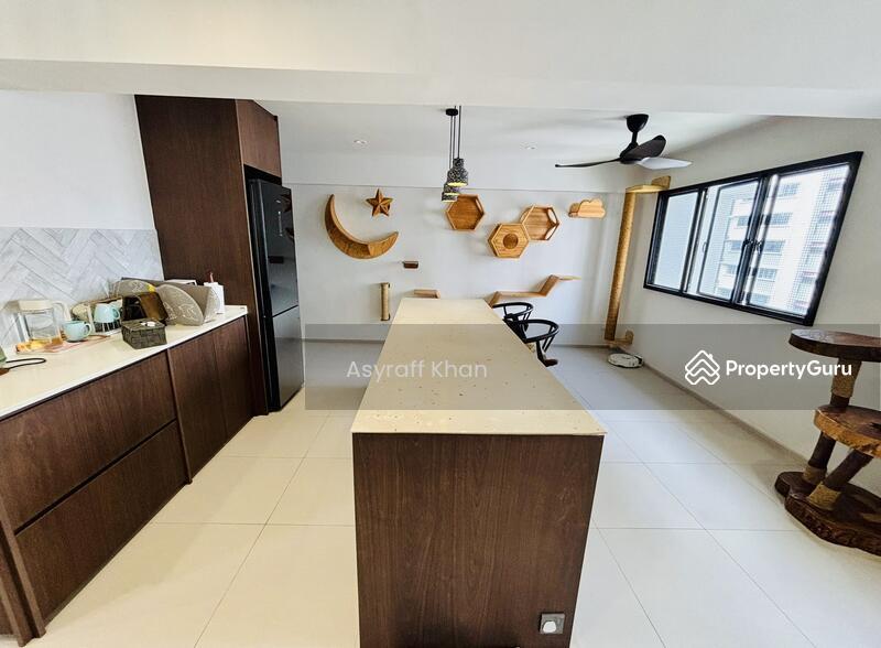 HDB Flat for Sale: D02, 080012