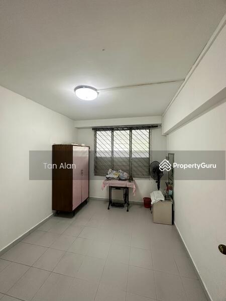 HDB Flat for Sale: D19, 550262