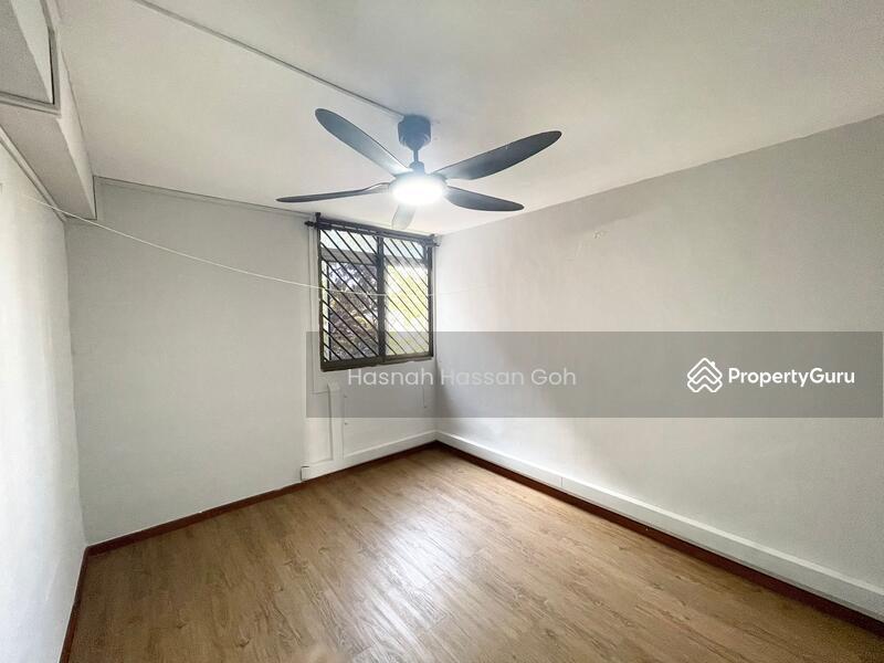 HDB Flat for Sale: D16, 460074