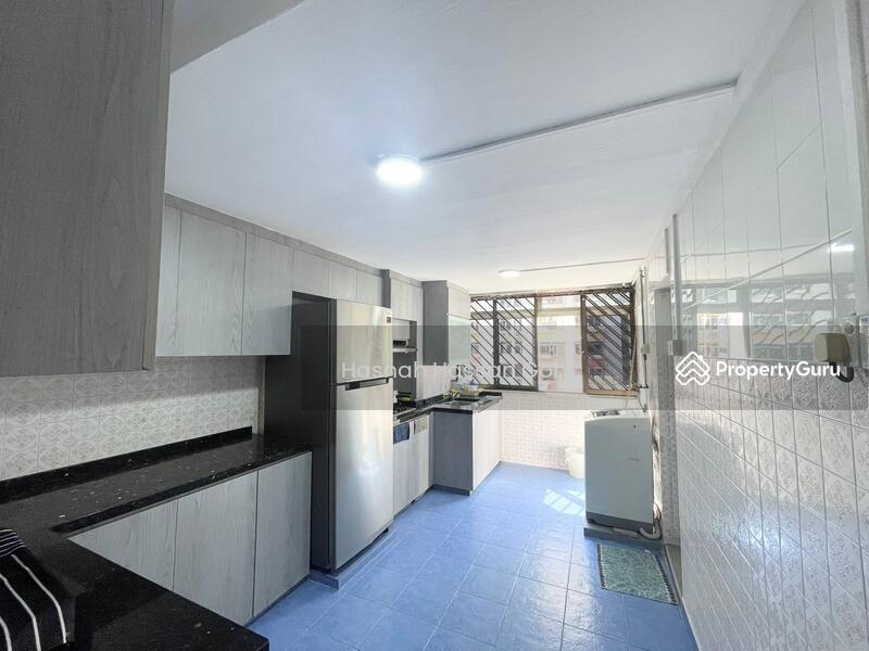 HDB Flat for Sale: D16, 460074