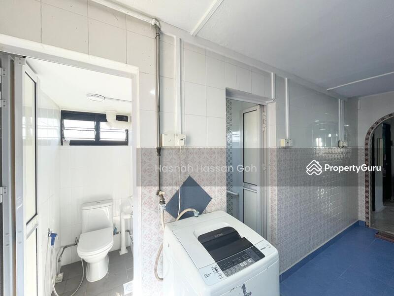 HDB Flat for Sale: D16, 460074