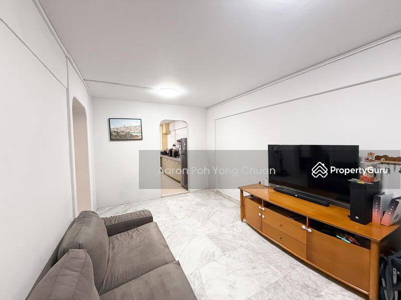 Prop-GPT: HDB Flat: D19  210 Serangoon Central