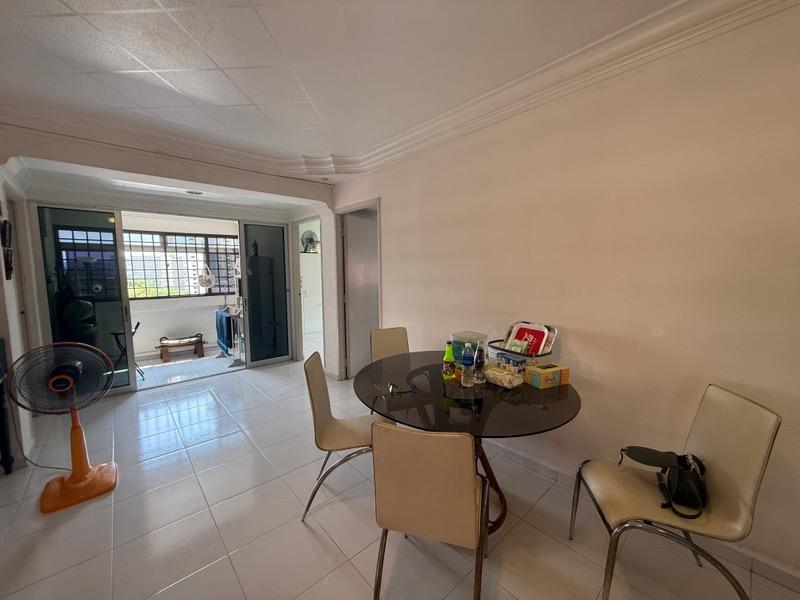 87 Redhill Close HDB Apartment For Sale, $1,250,000, 4 Bed 2 Bath 1,474 sqft $848.00 psf