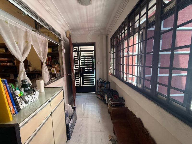 87 Redhill Close HDB Apartment For Sale, $1,250,000, 4 Bed 2 Bath 1,474 sqft $848.00 psf