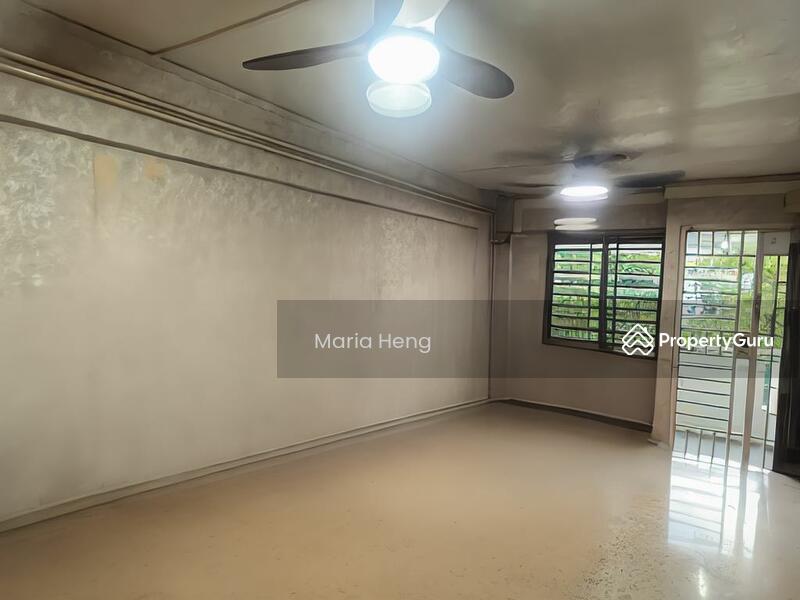 Prop-GPT: HDB Flat: D20 Ang Mo Kio 424 Ang Mo Kio Avenue 3