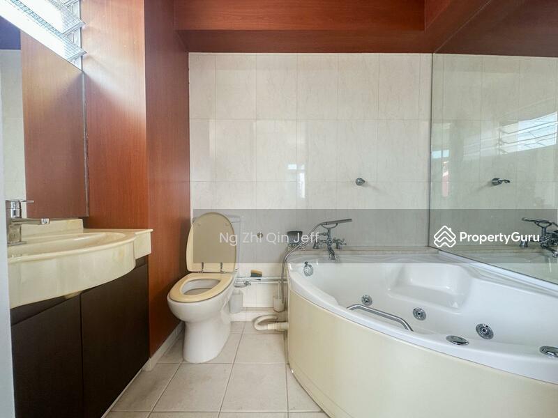 126 Bukit Merah View