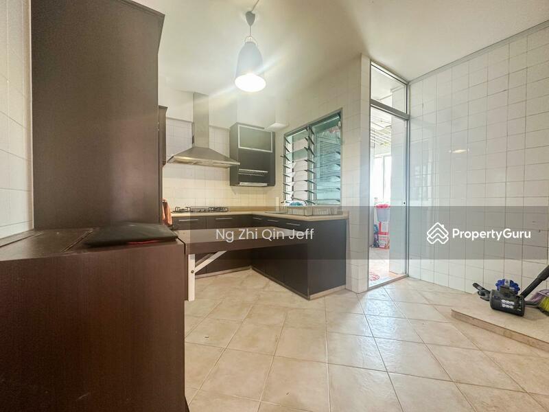 126 Bukit Merah View