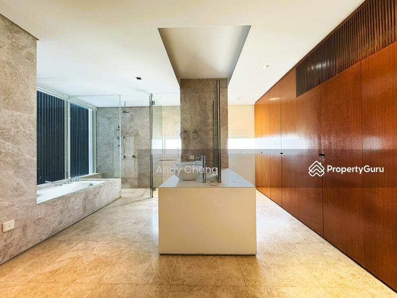 Detached Barker Road A Stone Throw To ACS