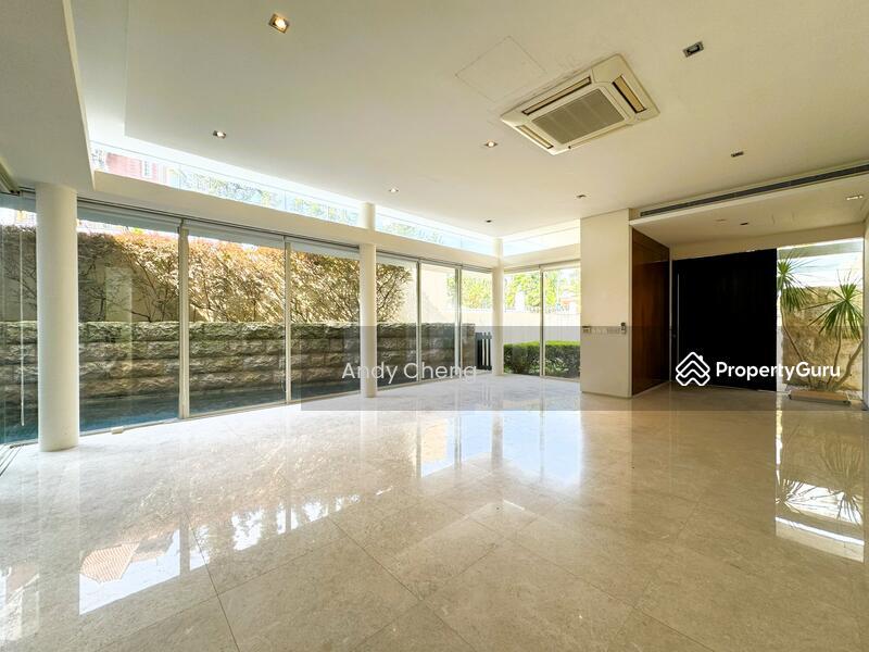 Detached Barker Road A Stone Throw To ACS