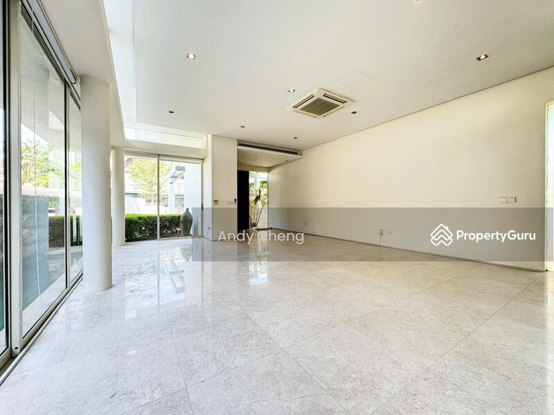 Detached Barker Road A Stone Throw To ACS