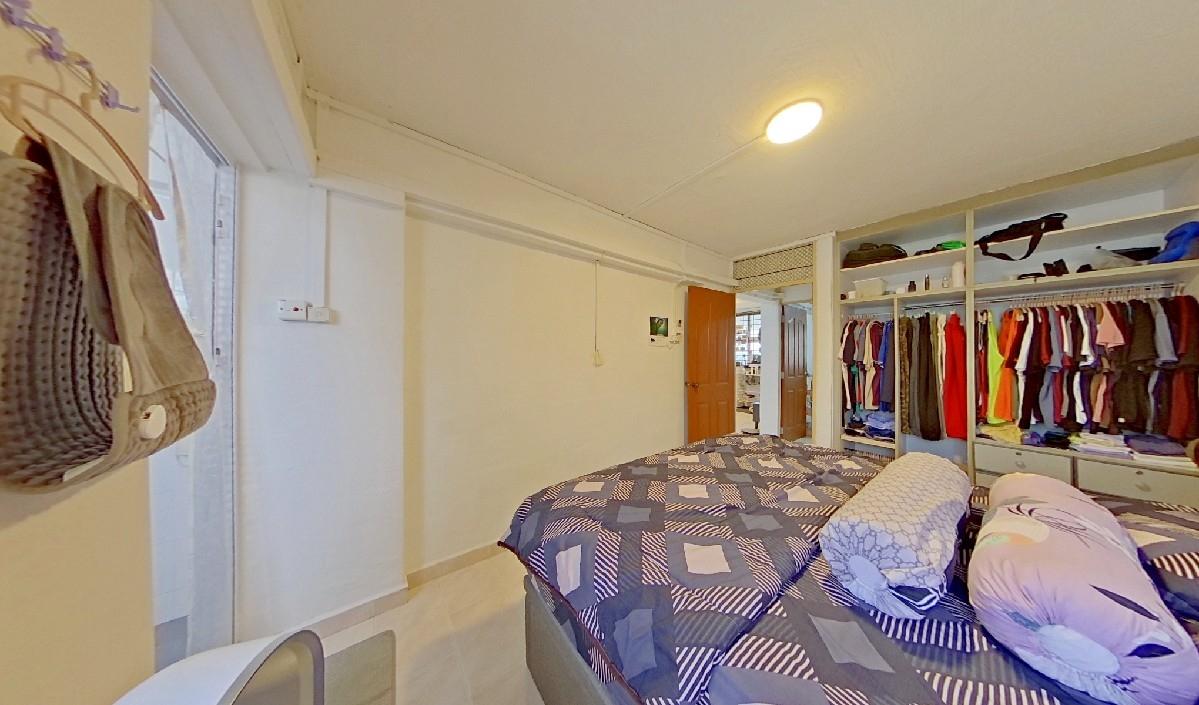 Prop-GPT: HDB Apartment: D27 Yishun 243 Yishun Ring Road