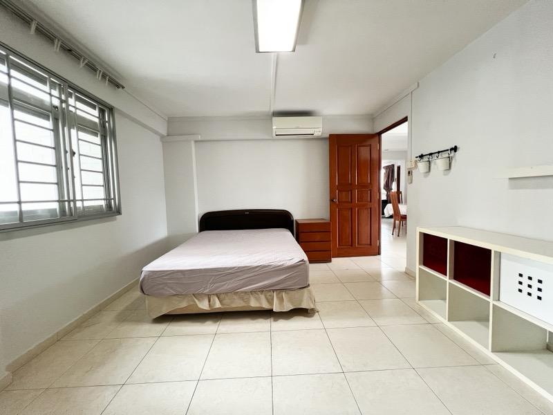 HDB Apartment for Sale: Yishun, D27, 760652