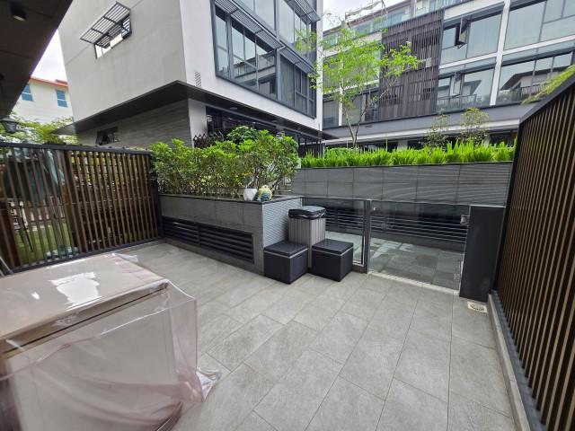 Condominium for Sale: D27, 757569