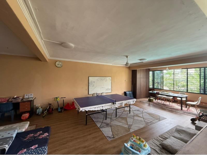 Prop-GPT: Condominium: D14  WINDY HEIGHTS