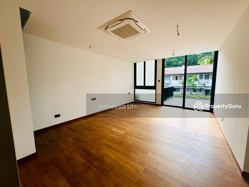 Terrace for Sale: Holland, D10, 277000