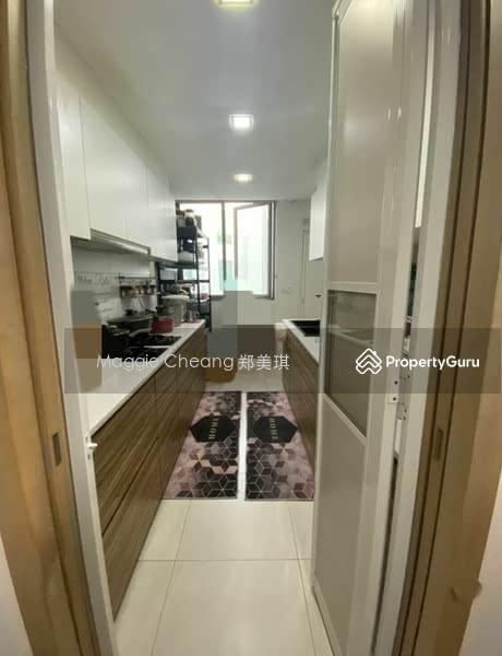 Condominium for Sale: Pasir Ris, D18, 518160