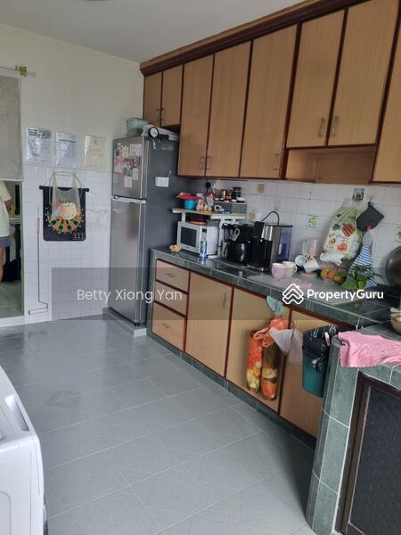 HDB Flat for Sale: D16, 461042