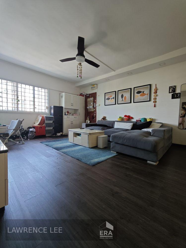 HDB - 3 room for Sale: Serangoon Avenue 4, Serangoon, D19, 550211
