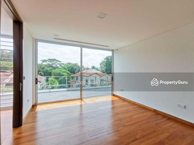 Bungalow for Sale: Holland, D10, 279340