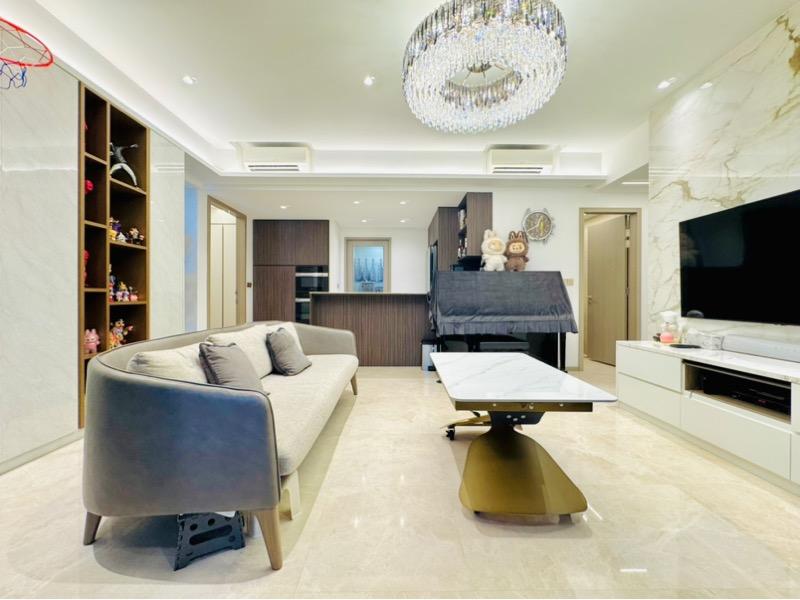 The Garden Residences Condominium For Sale, $3,200,000, 5 Bed 4 Bath 1,539 sqft $2,079.00 psf