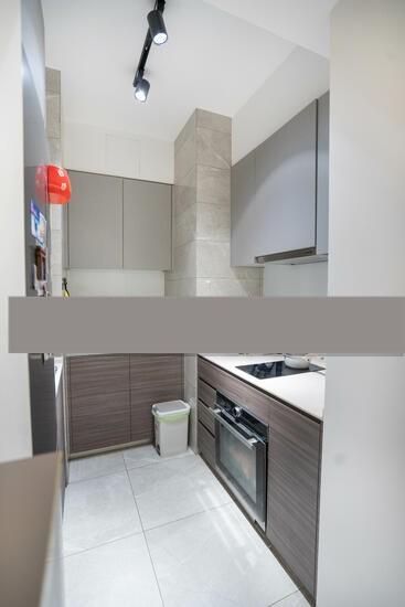 Stirling Residences Condominium For Sale, $1,500,000, 2 Bed 1 Bath 635 sqft $2,362.00 psf