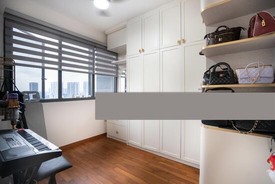 Stirling Residences Condominium For Sale, $1,500,000, 2 Bed 1 Bath 635 sqft $2,362.00 psf