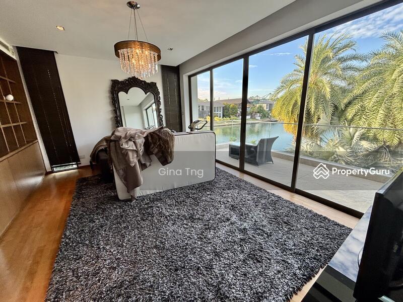 Bungalow for Sale: D04, 098000