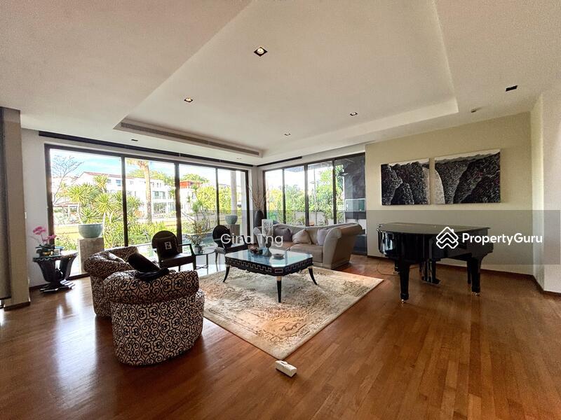 Bungalow for Sale: D04, 098000