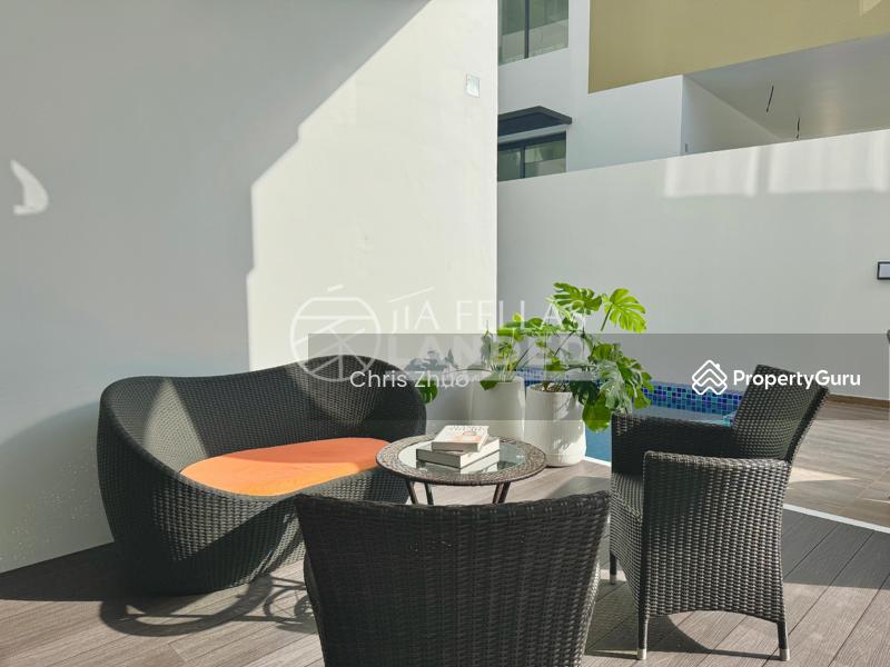 Semi-Detached for Sale: D27, 759111