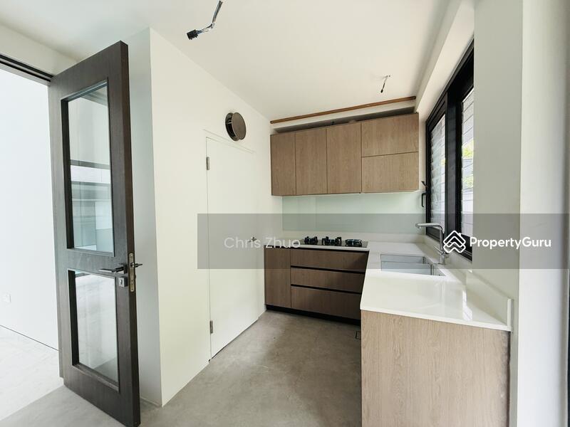 Detached for Sale: D19, 548115