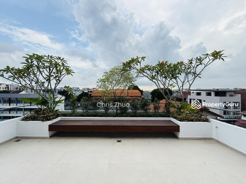 Prop-GPT: Detached: D19  A PAIR OF BRAND NEW DETACHED HOUSE FOR SALE AT PHILLIPS AVENUE