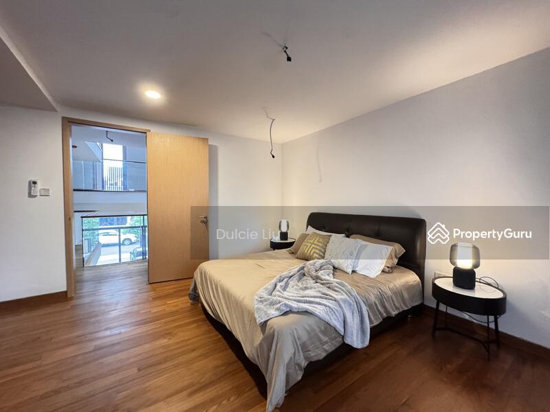 Terrace for Sale: D19, 558311