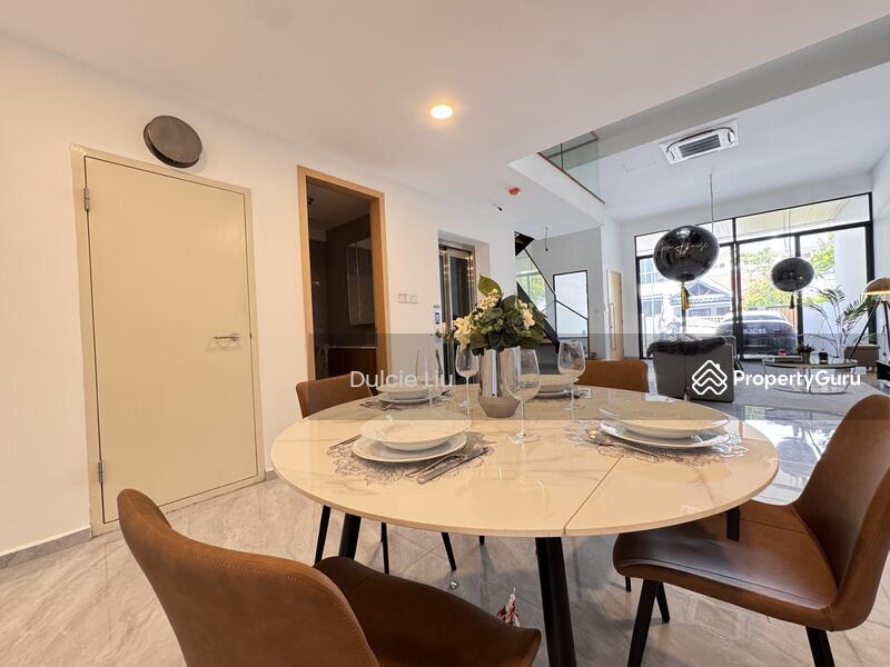 Terrace for Sale: D19, 558311