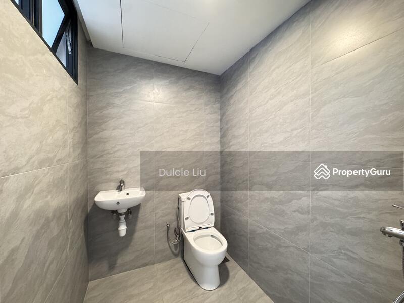 Terrace for Sale: D19, 558311