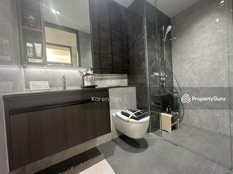 Condominium for Sale: D15, 438670