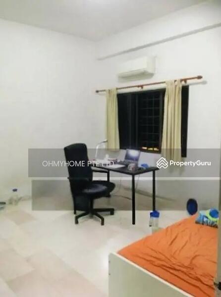 Walk-up Apartment for Sale: D15, 436955