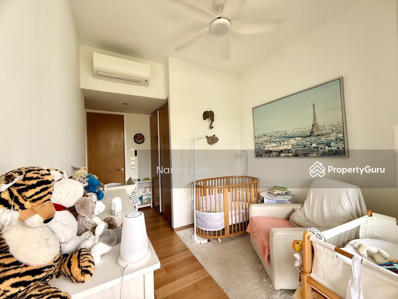 Condominium for Sale: D04, 098450
