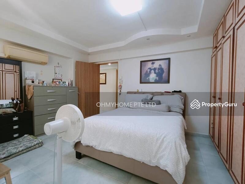 HDB Flat for Sale: D19, 550212
