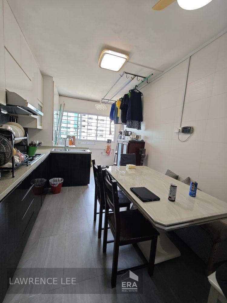 HDB - 3 room for Sale: Serangoon Avenue 4, Serangoon, D19, 550211