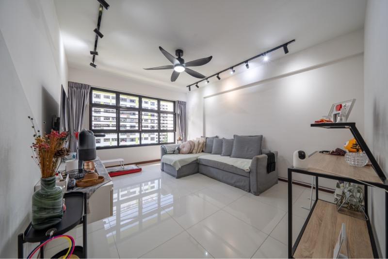 Prop-GPT: HDB Apartment: D18  605A Tampines Street 61