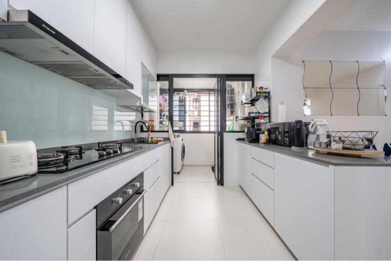 HDB Apartment for Sale: D18, 521605