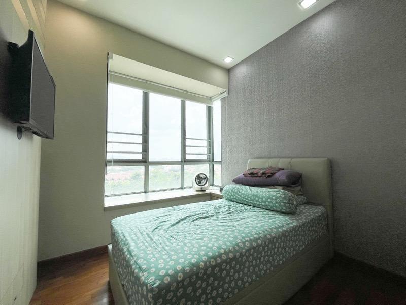 The Infiniti Condominium For Sale, $2,250,000, 3 Bed 3 Bath 1,259 sqft $1,787.00 psf