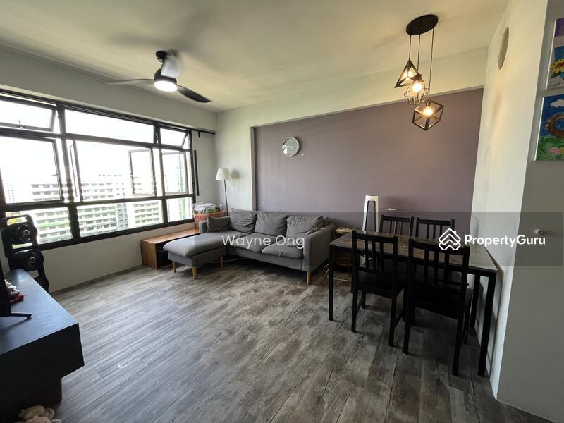 Prop-GPT: HDB Flat: D18  608C Tampines North Drive 1