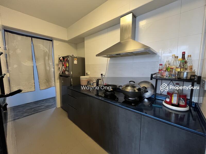 HDB Flat for Sale: D18, 523608