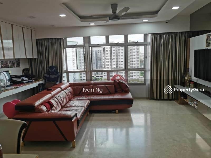 523A Tampines Central 7: D18 Tampines HDB Flat | Prop-GPT the AI-Powered Property Guru