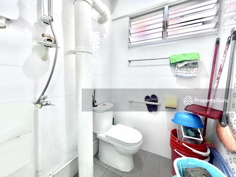 HDB Flat for Sale: D19, 550215