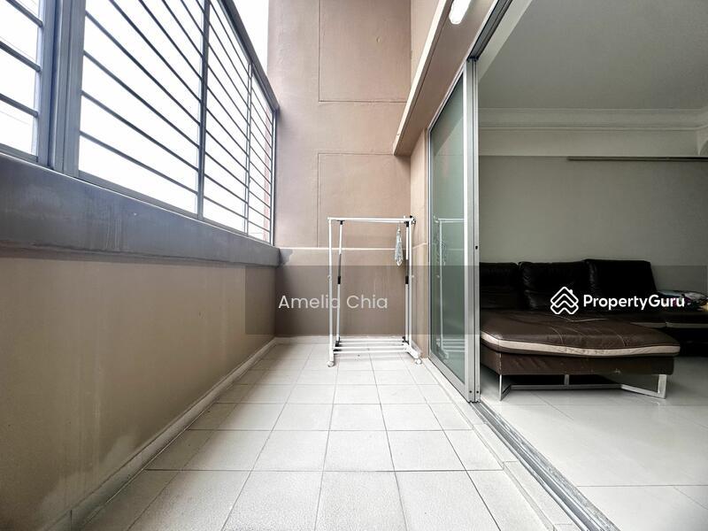 640 Hougang Avenue 8