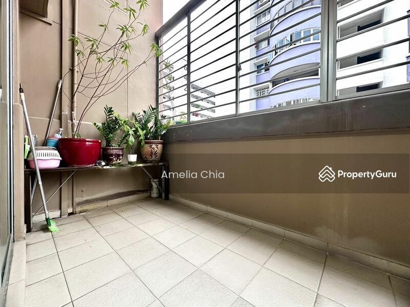 640 Hougang Avenue 8