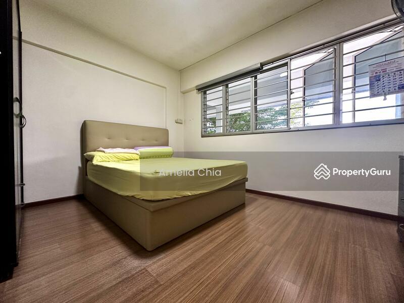 640 Hougang Avenue 8