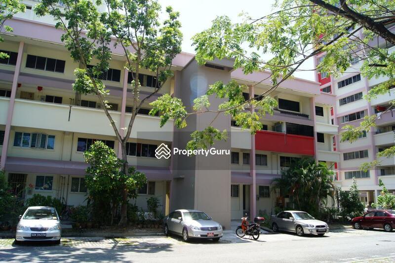 640 Hougang Avenue 8